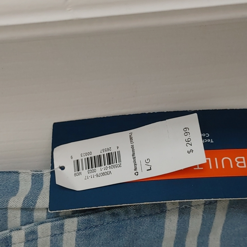 NWT!! Mens Old Navy Casual Shorts - Picture 5 of 6